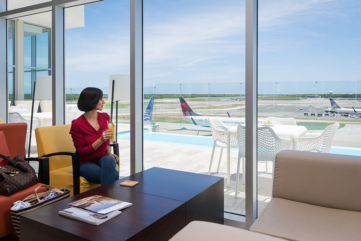 A satisfied passenger receiving VIP service