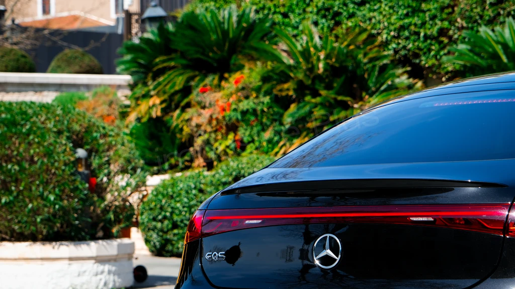 Ist Airport Fast Track Family